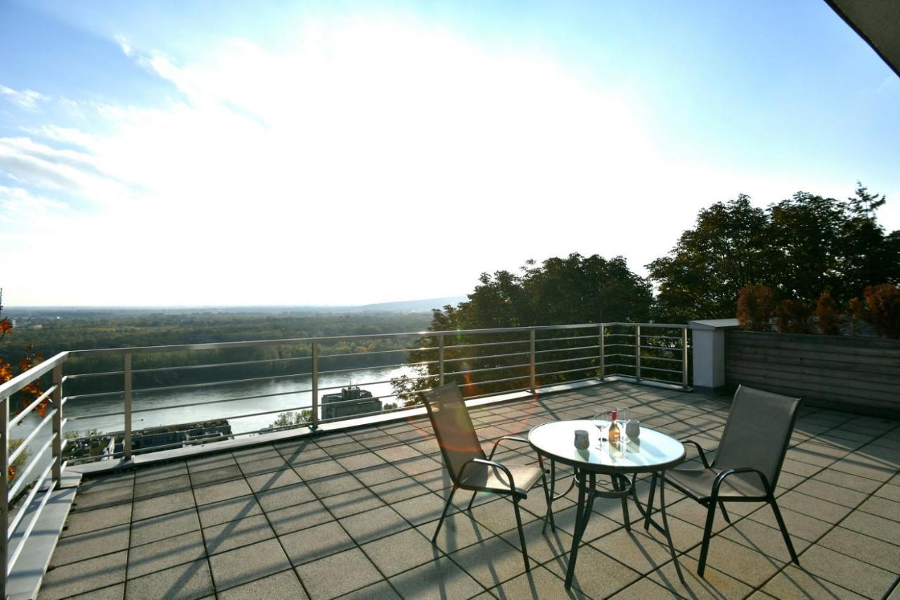 River View Apartments Hotel ブラチスラヴァ エクステリア 写真