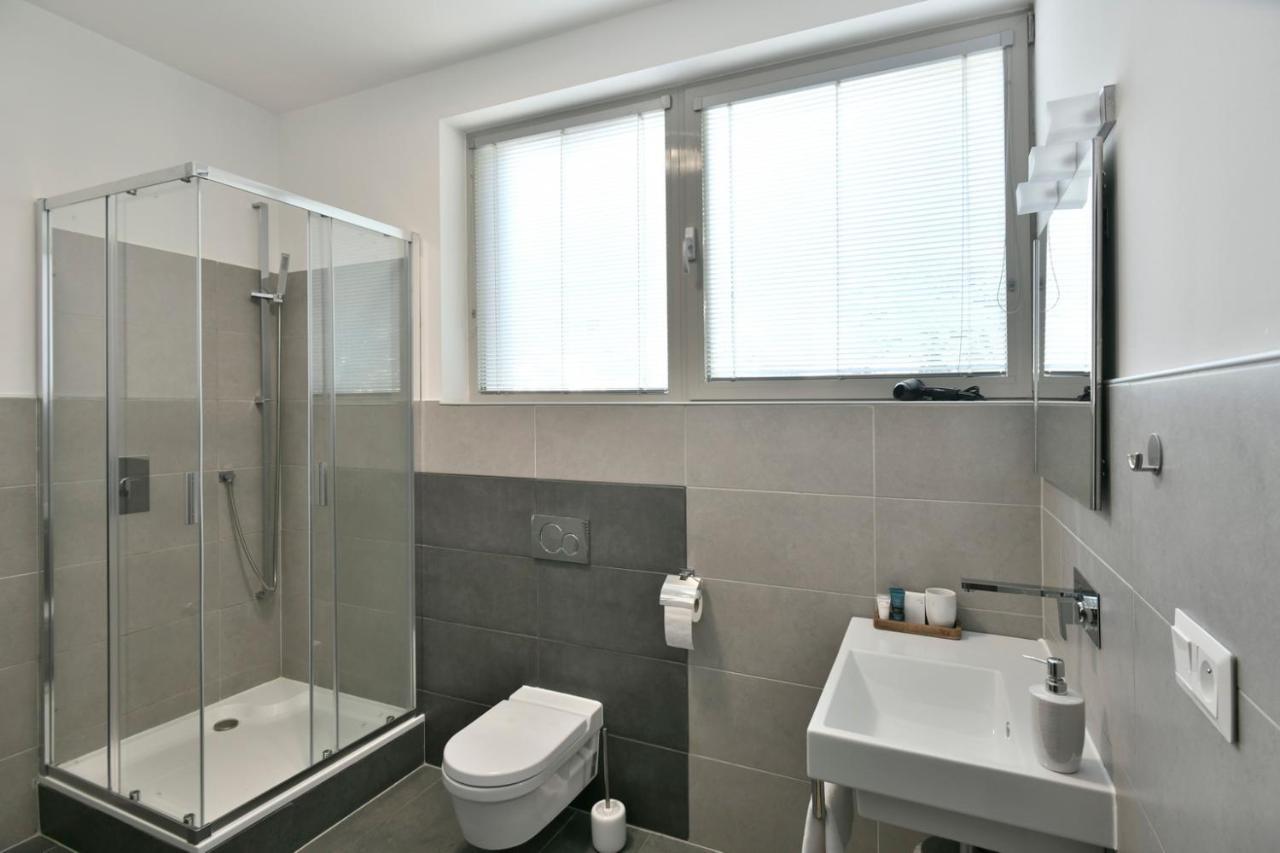 River View Apartments Hotel ブラチスラヴァ エクステリア 写真