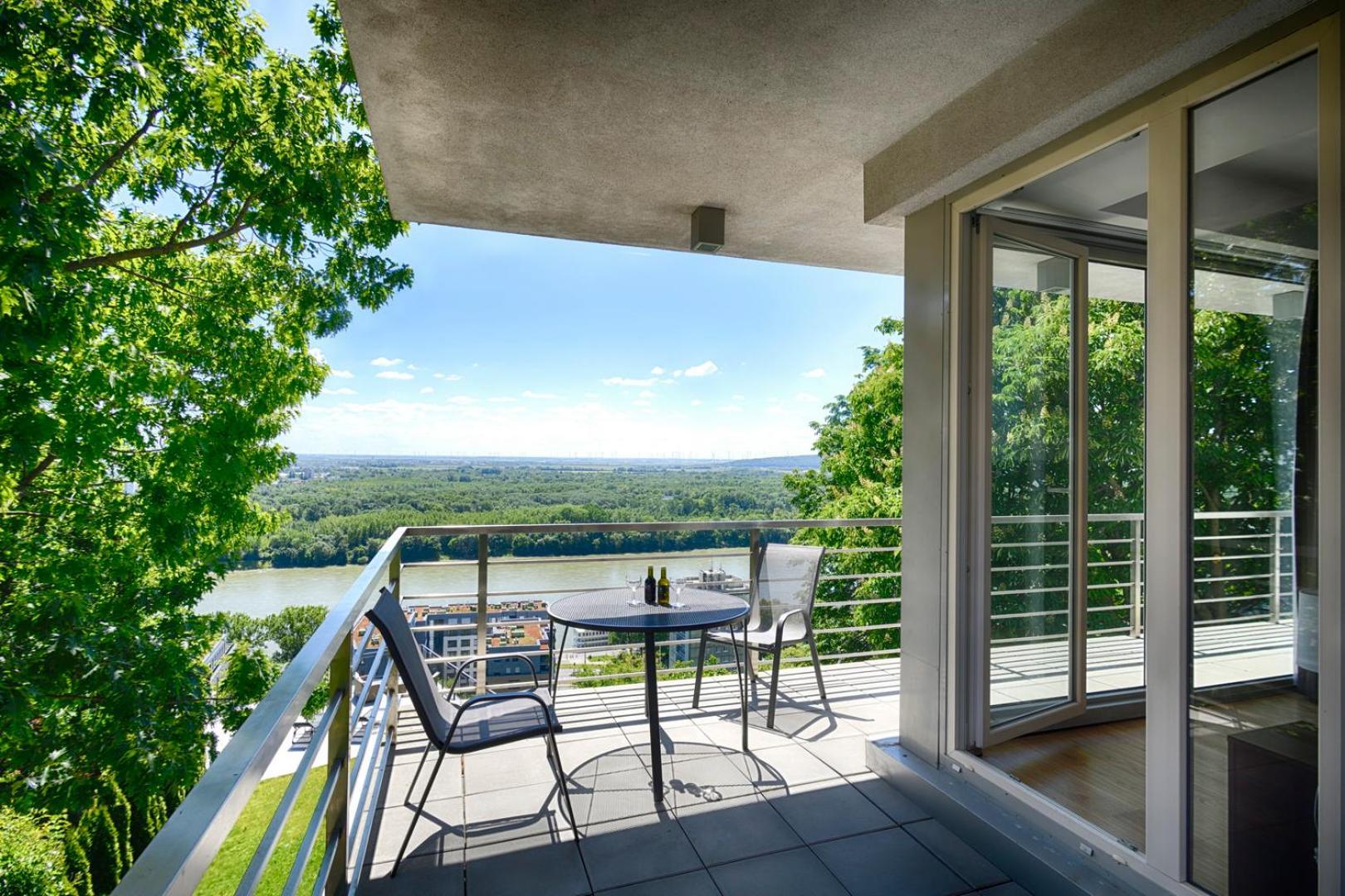 River View Apartments Hotel ブラチスラヴァ エクステリア 写真