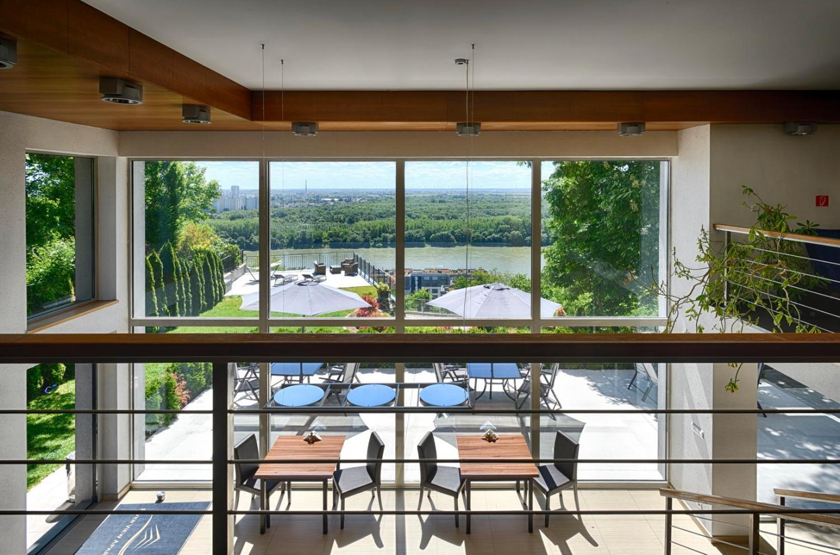 River View Apartments Hotel ブラチスラヴァ エクステリア 写真