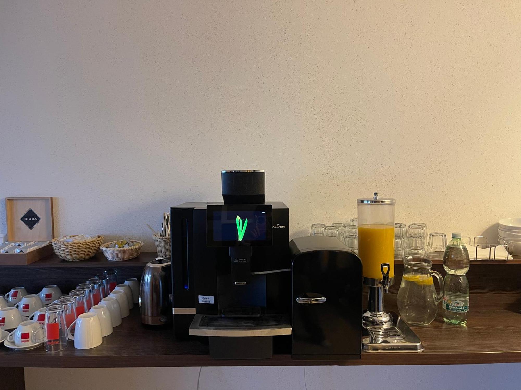 River View Apartments Hotel ブラチスラヴァ エクステリア 写真
